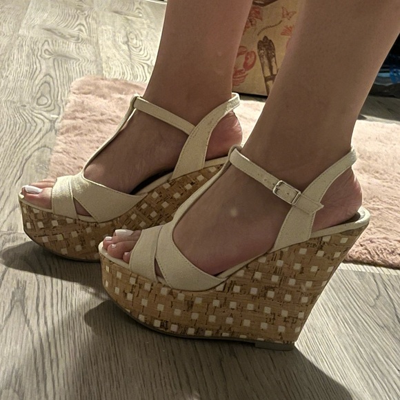 Madden Girl tall wedges - Picture 10 of 10